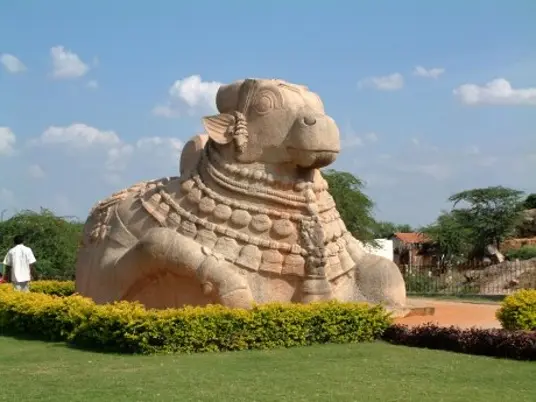 Lepakshi (Lépakší) – vyhledávané poutní místo